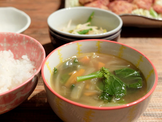 醤油味の野菜スープ